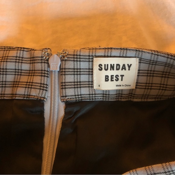 COPY - Aritzia pleated mini skirt - Picture 6 of 6